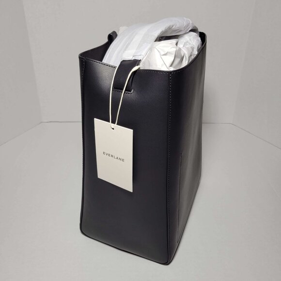 Everlane The Studio Bag in Black - Picture 7 of 10
